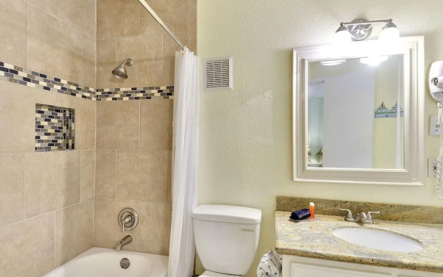 Ahoy Mateys 1 Br condo by RedAwning
