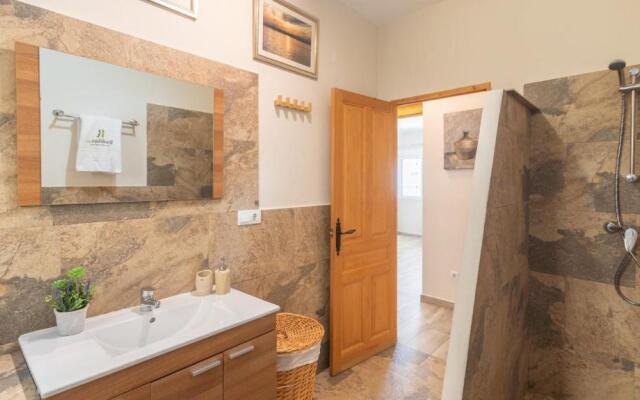 Villa Paraiso Arenas by Ruralidays