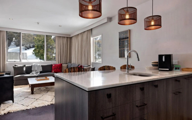 KoKo Nanook Squatters 15