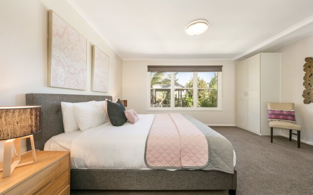 Boutique Stays - Sandy Breeze 1
