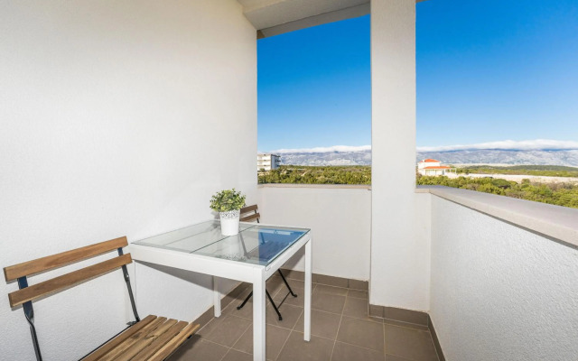 Mint, lovely apartment for 8