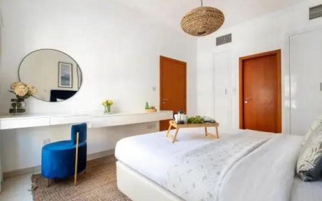 Frank Porter - Al Thayyal 2, The Greens