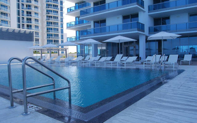 Pelican Stay Furnished Apartments in Monte Carlo Miami Beach