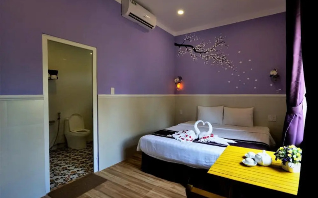 Q Song Chi Hotel