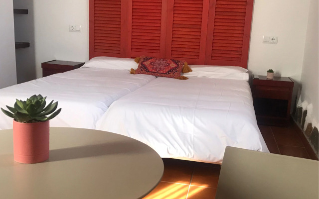 LEON DORMIDO Room & Apartments
