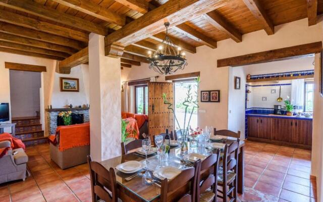 Los Huertos Antequera - La Higuera by Ruralidays