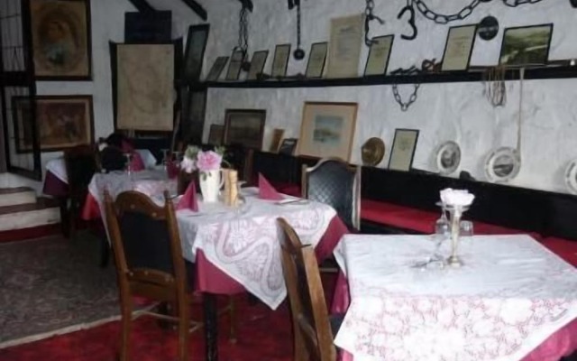 Old Colony Inn
