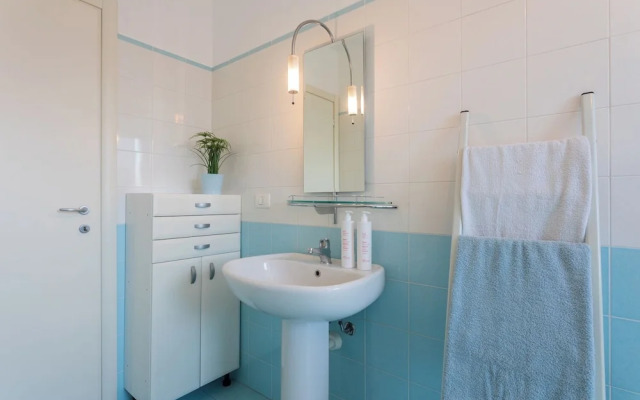 Bright Apartment near Parco Dora