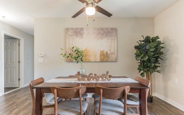 The Luxe Suites of Alexandria