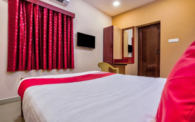 Sri Abirami Inn by OYO Rooms