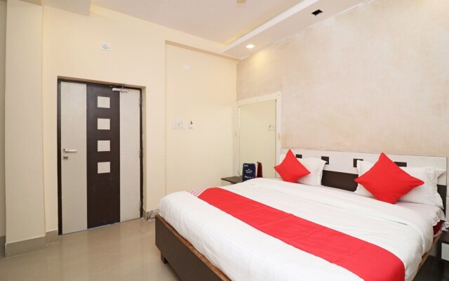 Oyo 18409 Hotel Sun City