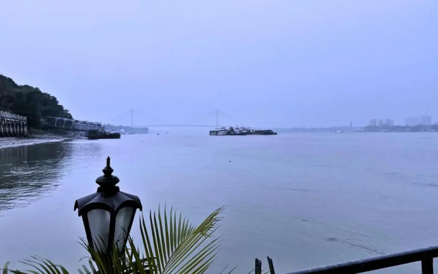 Polo Floatel Kolkata