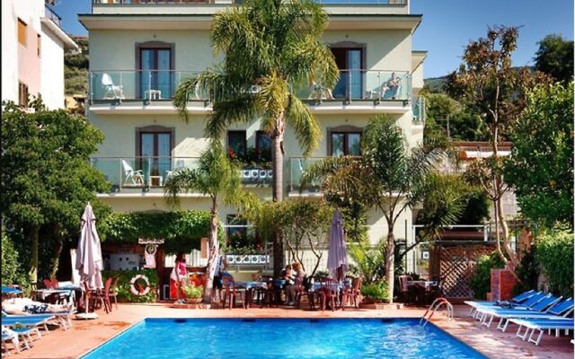 Comfort Hotel Gardenia Sorrento Coast