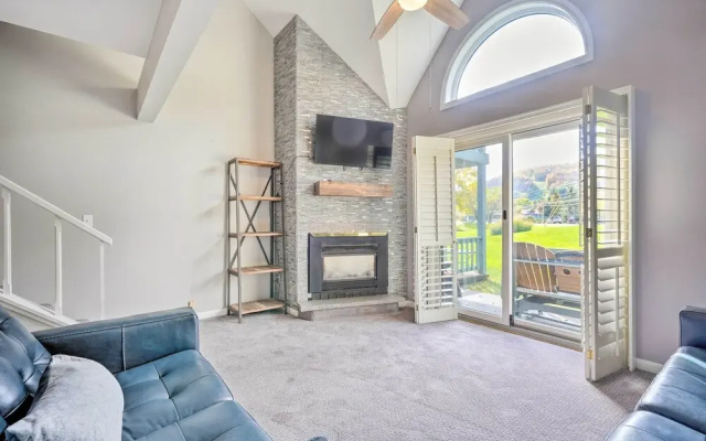 Ellicottville Townhome ~ Half Mi to Slopes!