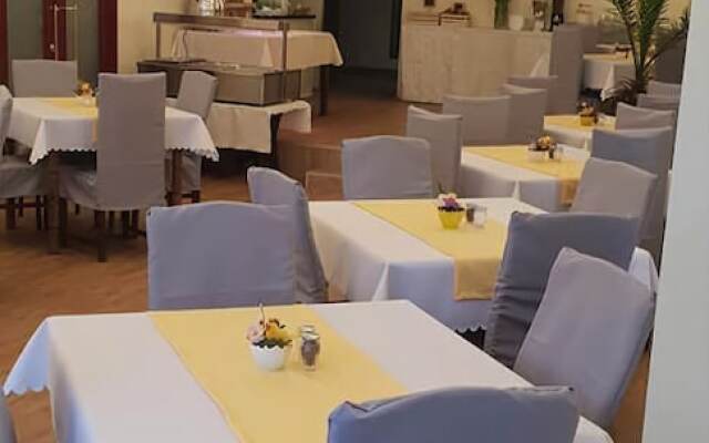 Hotel Lazur