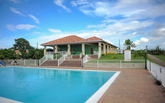 Mango Walk Country Club