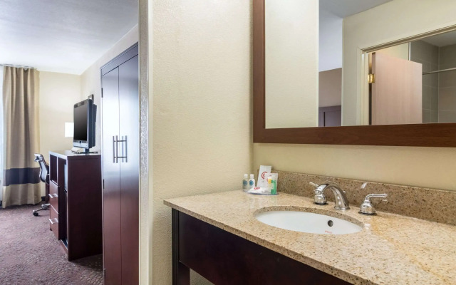 Comfort Inn & Suites - Hannibal