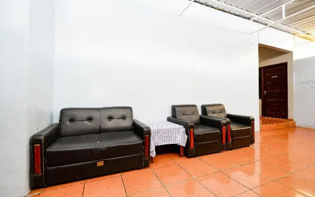 Griya Sakura Syariah Solo by OYO Rooms