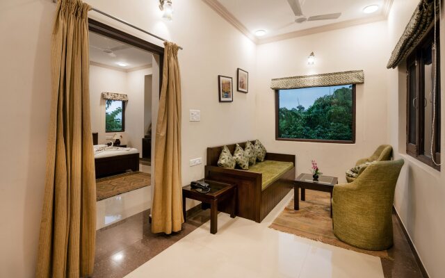 Mulberry Araliayas Resort & Spa