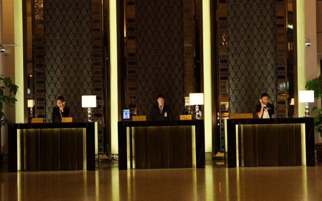 Holiday Palace