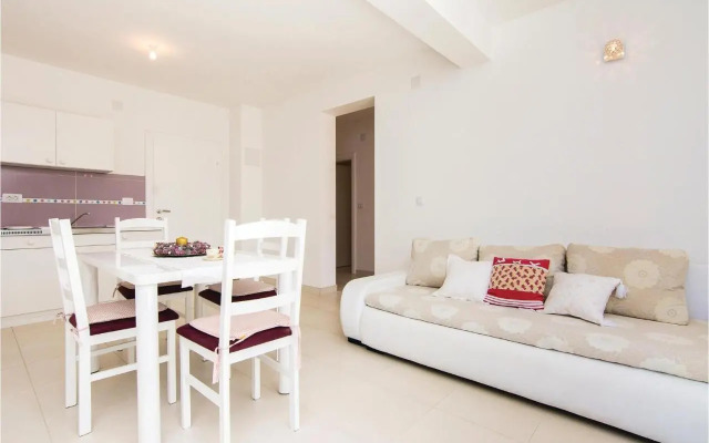 Two-Bedroom Apartment in Pakostane