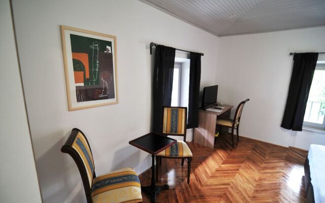Hotel Villa Laurel