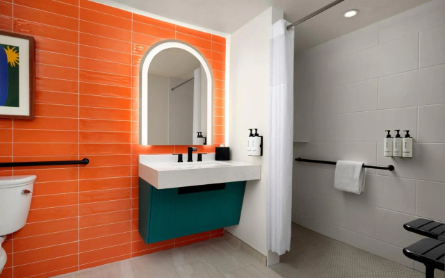 Holiday Inn Express Solana Beach-Del Mar by IHG