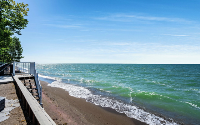 The Kingsville House