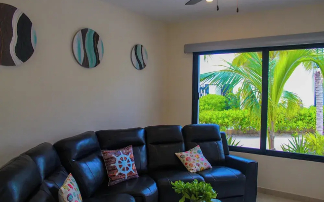 Corcomoran Luxury Beachfront house