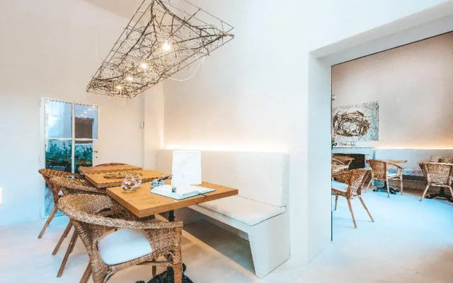 Yartan Boutique Hotel