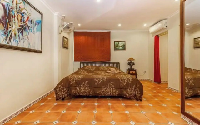 Viewbor Villa - Pattaya Holiday House Walking Street