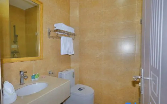 Juncheng · Yiyuan Courtyard Hotel (Paifang Street, Chaozhou Ancient City) – Bathroom – Chaozhou