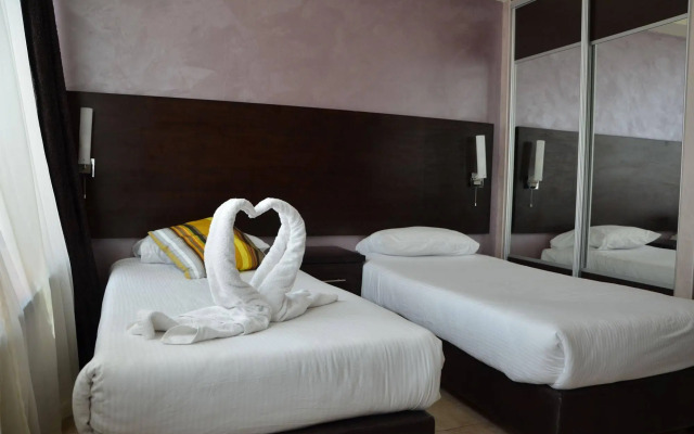 Diamond Hotel Suites