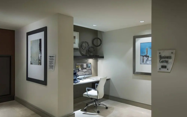 Luxurious Studio in the Seaport District