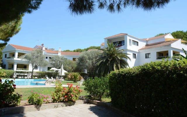 Niki Hotel Apartments