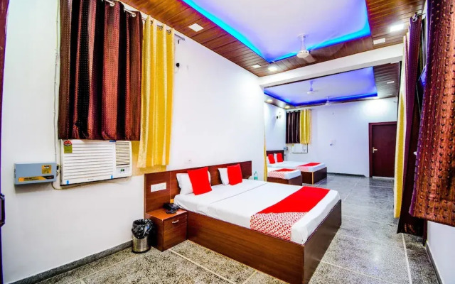Hotel Mubarak by OYO Rooms