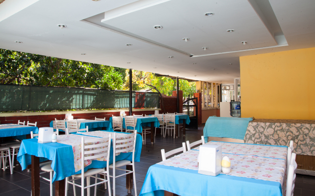Nergos Side Hotel