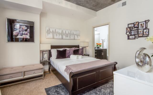 CHIC COLLECTION by NOHOTEL on 6th Street