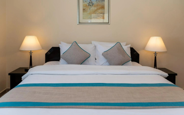 Holiday Beach Resort