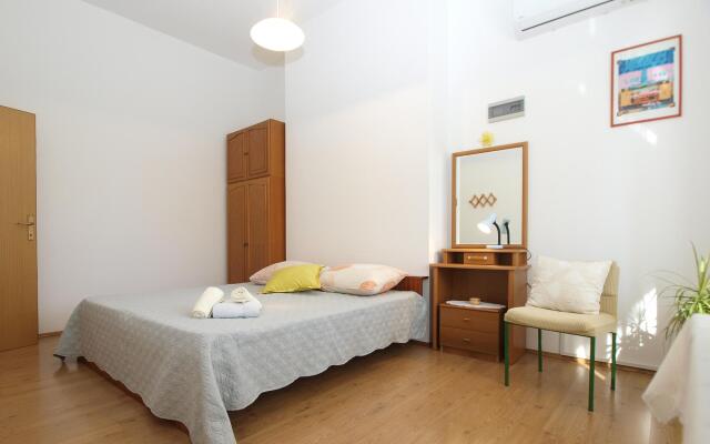 Apartment 1965