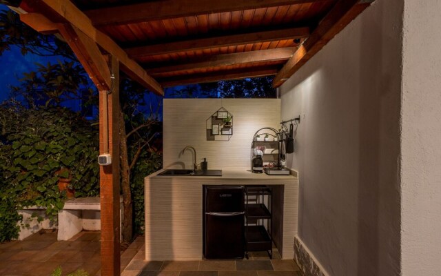 House With big Walled Garden and Swimming Pool