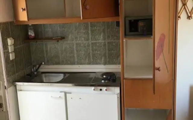 Kostas Studios