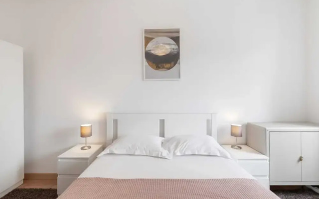 Beautiful 1 Bedroom Apartment Near Benfica