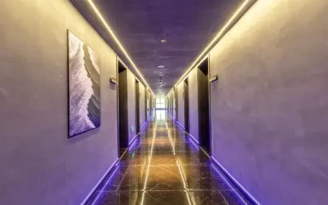 Jixia Intelligent E-sports Hotel (Yuanlongmao Branch)