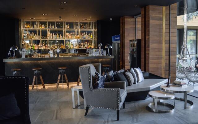 Glam Habitat Hotel
