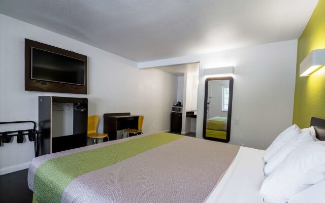 Fisherman's Cove Inn