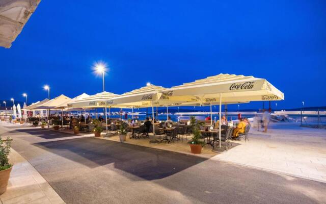 Luxury Apartment Perko