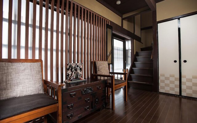 Maeniiya Machiya Inn