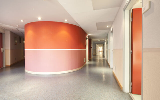 Urban Lodge (by Popinns)