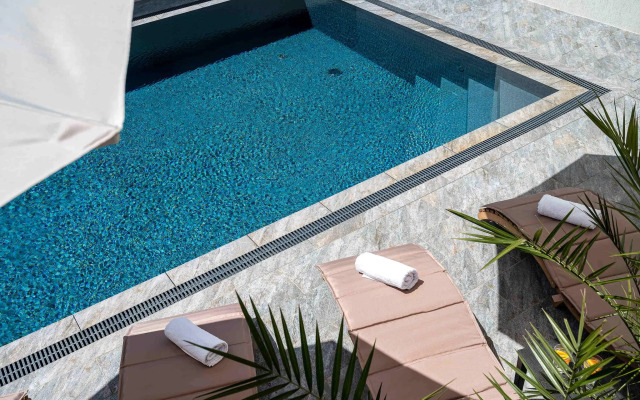 Sandro Palace na Lesnoy (Sandro Pelas)